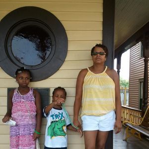 Meet your Posher, Sharonda